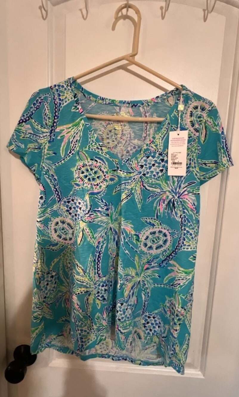 Lilly Pulitzer Etta V-Neck Tee Turtle Szn Bermuda Blue Size S NWT